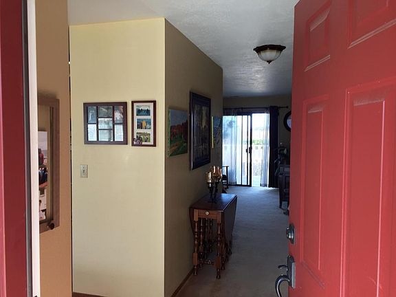 3rd image of 2493 Bayview Ln
