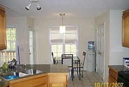 5th image of 1125 Hawkesbury Dr
