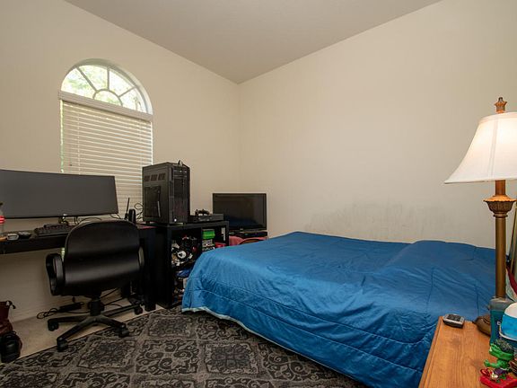 3rd image of 6713 Bluff Meadow Ct