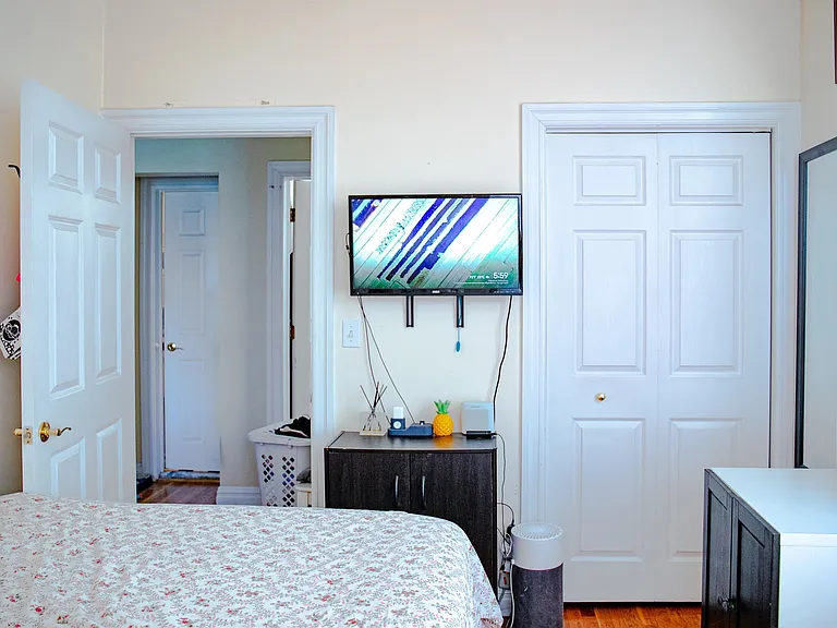 461 4th St #5W — Photo 7