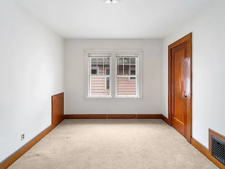 102 Helen St #2 — Photo 7