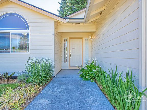 5th image of 4603 NE 132nd Pl