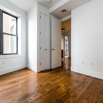 Rented by Nooklyn NYC LLC | media 60