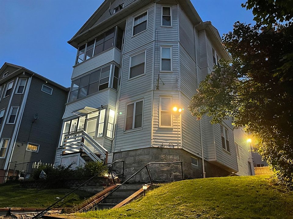 1st image of 93 Sterling St