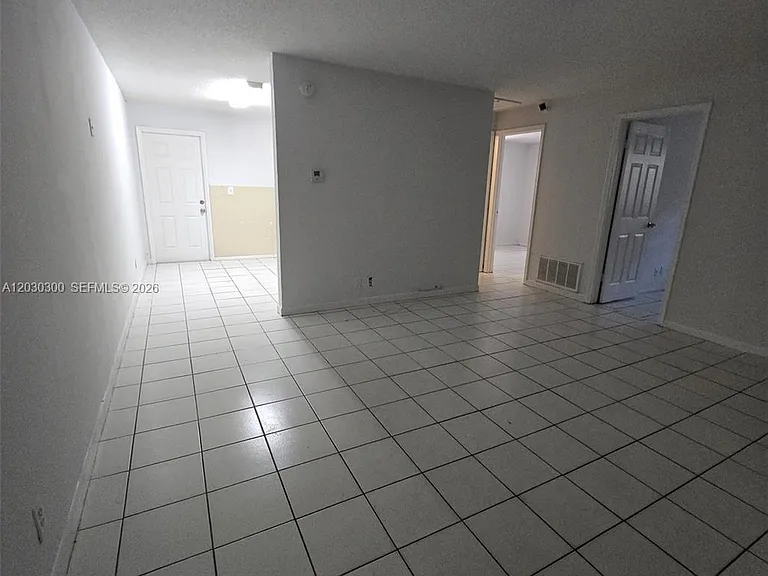 5880 NW 19th Ct #5888 — Photo 2