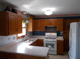 10205 W Glendale Ave, Wauwatosa, WI 53225