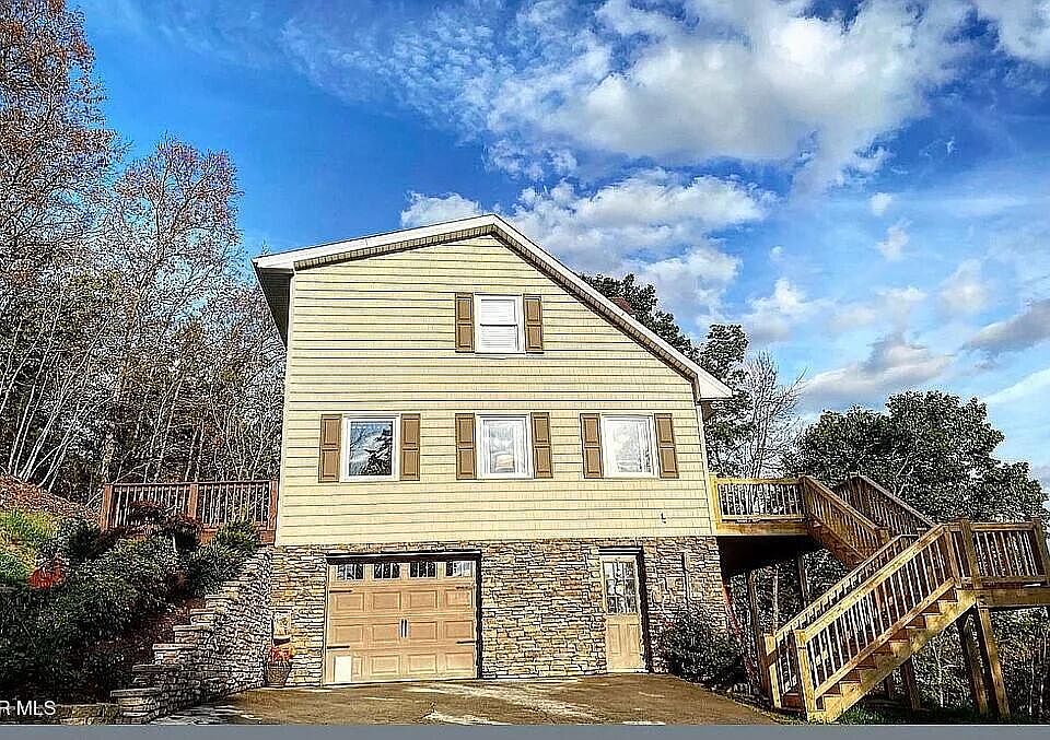 1st image of 1540 Rugged Range Rd