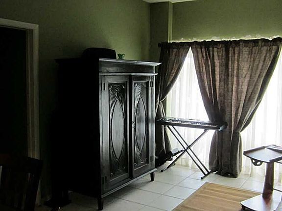 3rd image of 300 Bayview Dr APT 103