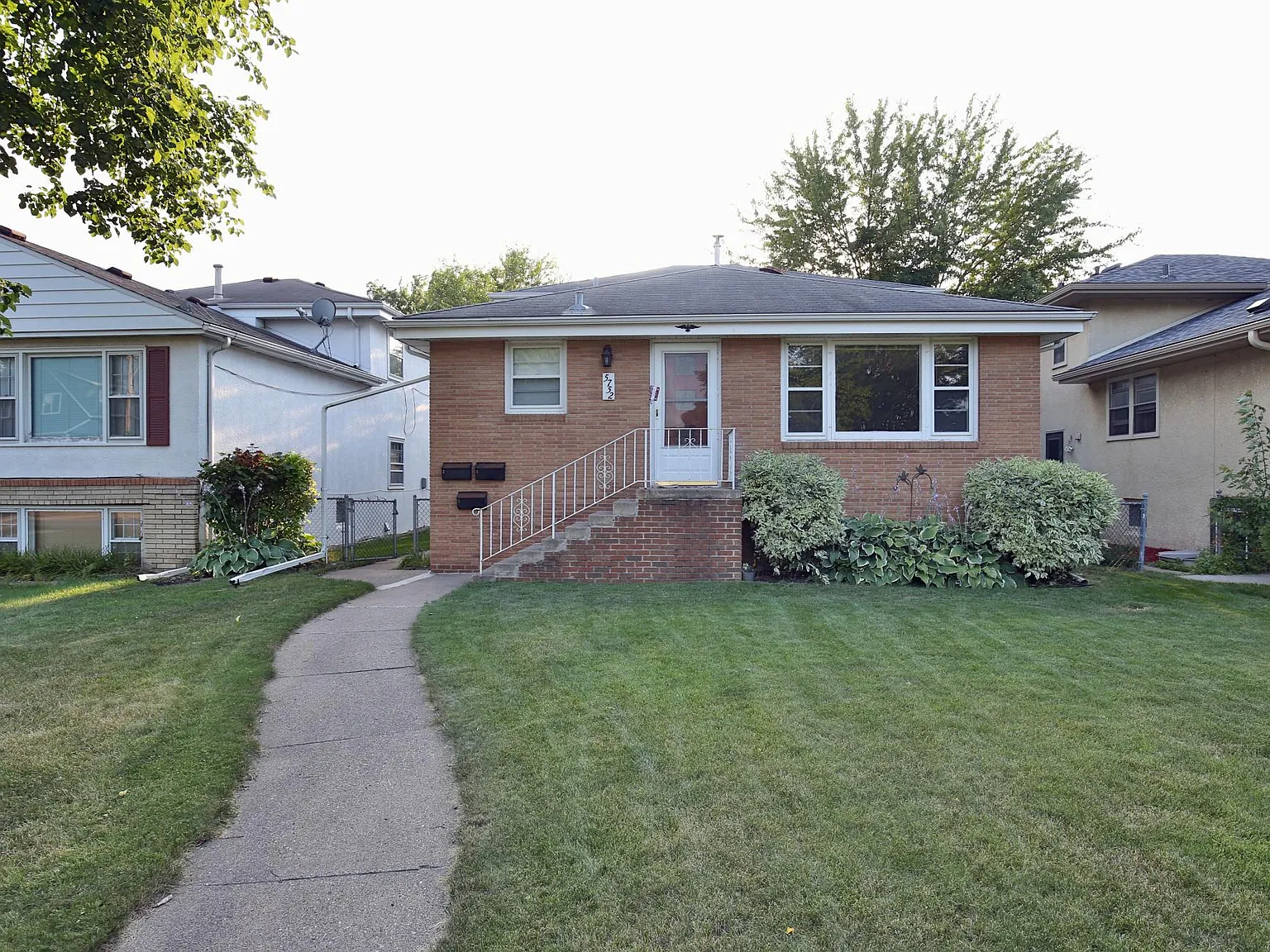 3 bed, 1150 sqft, $2,150 — Photo 1