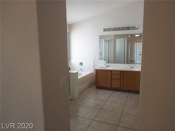 5th image of 8492 Brody Marsh Ave