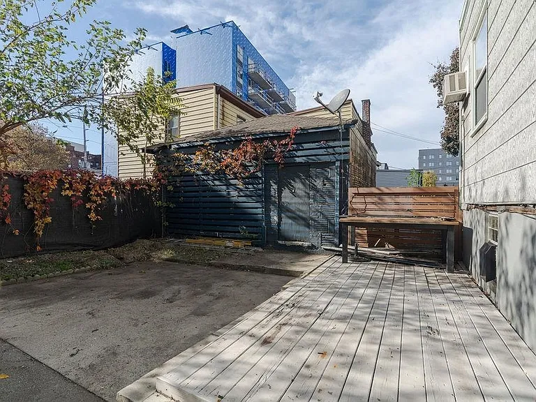 337 Summit Ave #1 — Photo 11