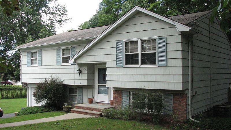 2nd image of 9 Partridge Ln