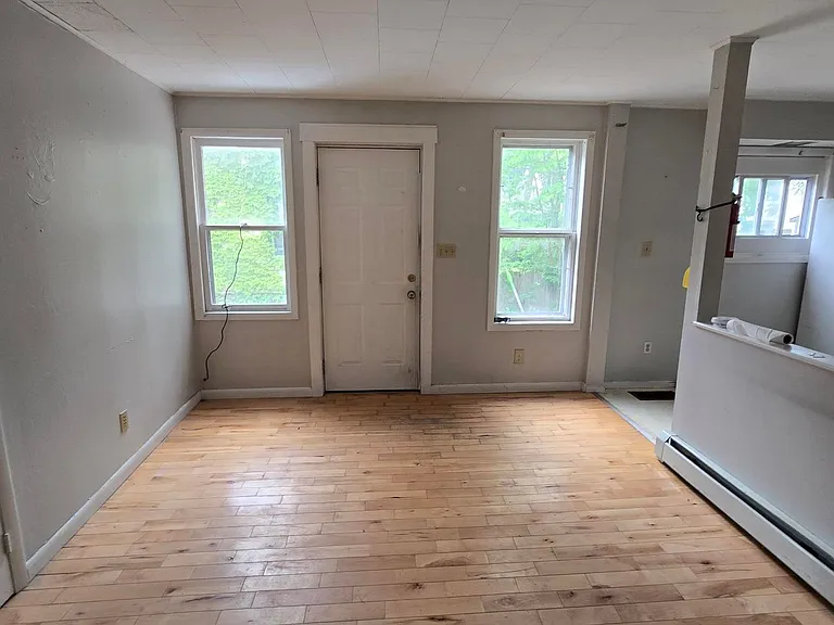45 N Winooski Ave — Photo 5