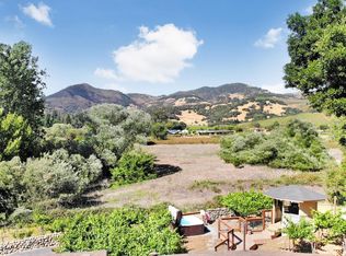 822 Warm Springs Rd, Kenwood, CA 95452