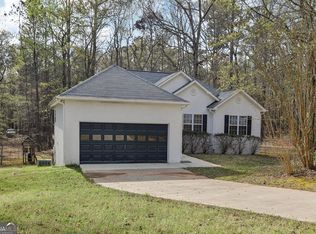 75 Bretts Bnd, Sharpsburg, GA 30277