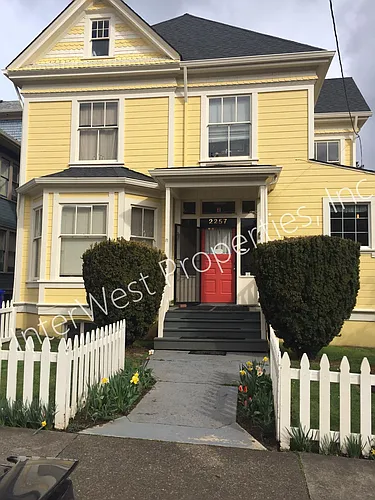 2257 NW Hoyt St #7 Photo 1 2257 NW Hoyt St #7 Photo 1