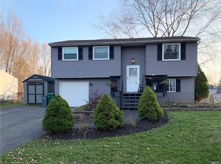 3689 Snowdrop Rd, Baldwinsville, NY 13027