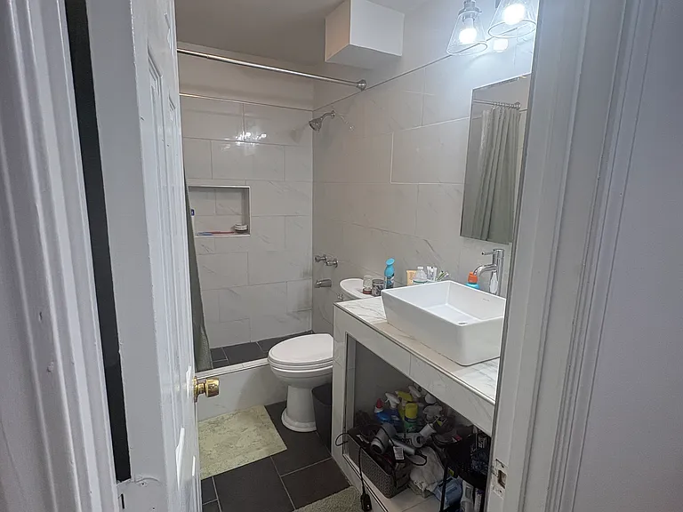 1439 Windsor Pkwy NE — Photo 12