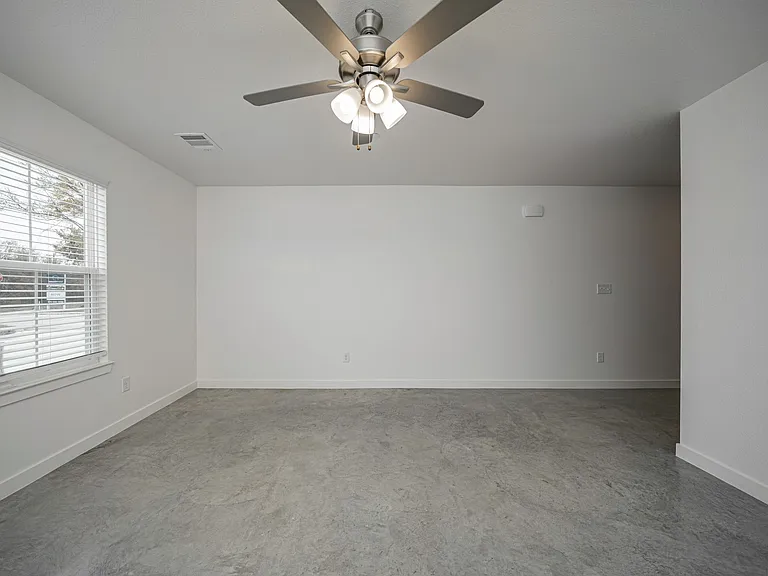 1250 Croft Ln — Photo 6