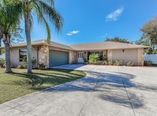 374 Riverside Dr, Tequesta, FL 33469