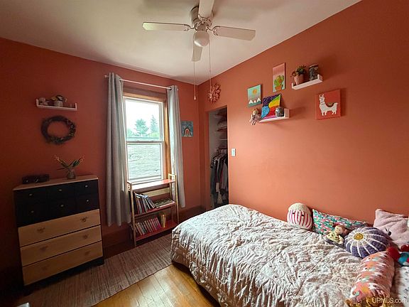 4th image of 236 Ready St
