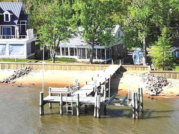 94 Buena Vista Dr, Earleville, MD 21919