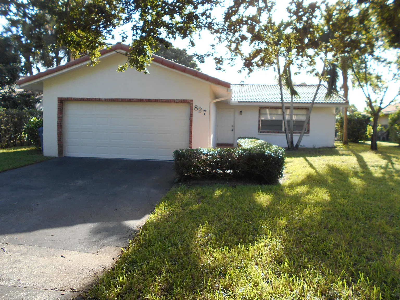 3 bed, 2.5 bath, 1423 sqft, $4,750 — Photo 2