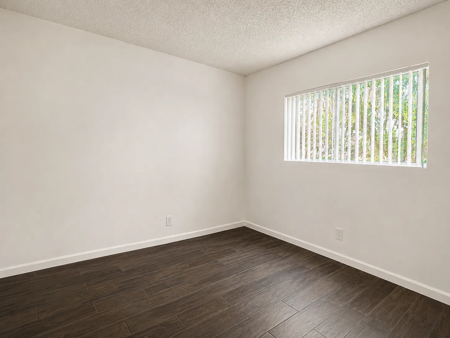2 bed, 950 sqft, $1,850 — Photo 4