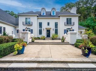 130 Centre St, Dover, MA 02030