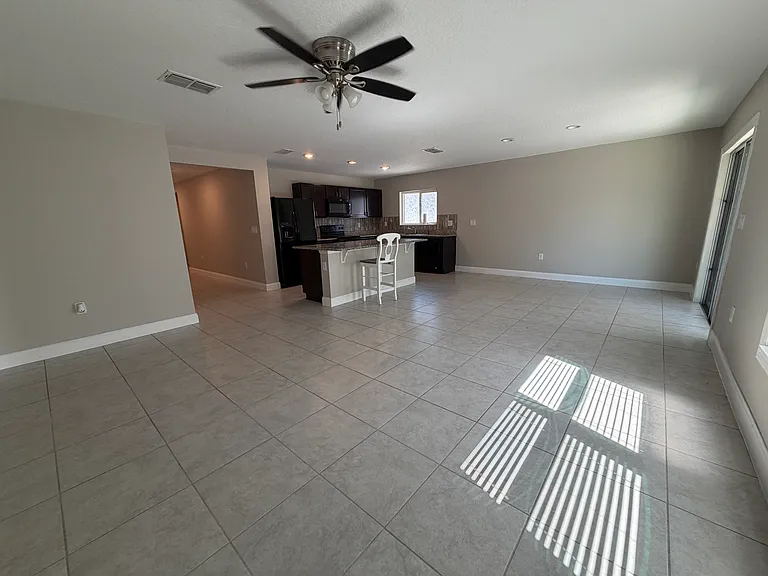 2835 Mosshire Cir — Photo 6