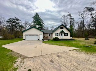 11843 Chase Bridge Rd, Roscommon, MI 48653