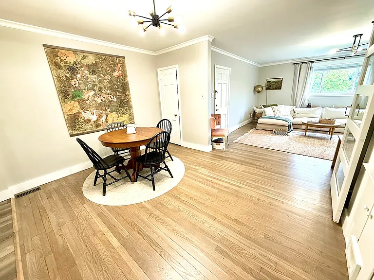 1687 Westwood Ave — Photo 8