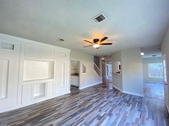 3rd image of 4315 Palmer Plantation Dr