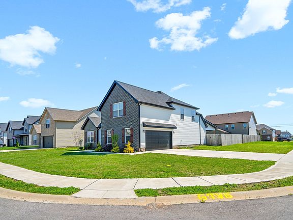 3rd image of 1539 Kingbird Dr