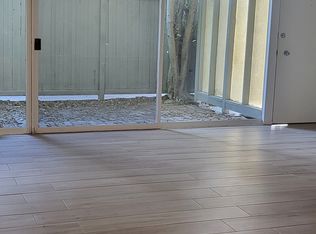 312 S Elm Dr APT 8, Beverly Hills, CA 90212