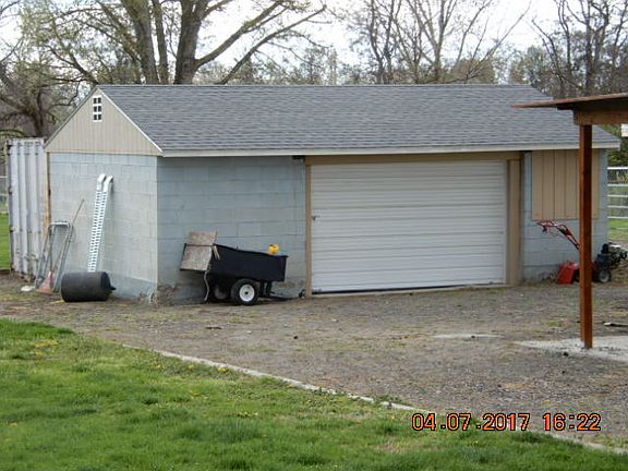 4th image of 1198 W Sunset Dr