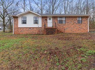 233 Brookside Dr, Killen, AL 35645