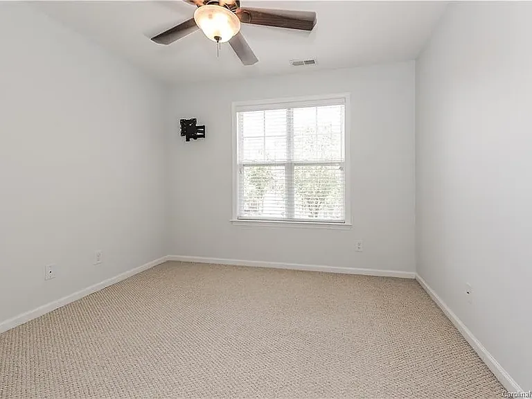 11335 Dundarrach Ln — Photo 15