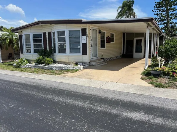 45 Royal Palm Cir, Largo, FL 33778