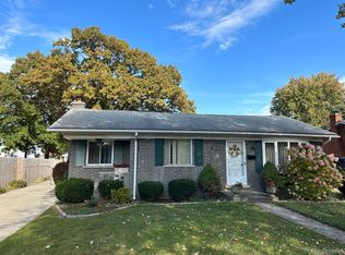 12119 Marla Dr, Warren, MI
