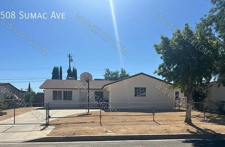 38508 Sumac Ave — Photo 1