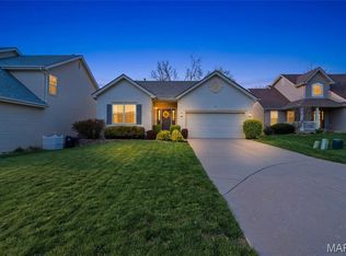 907 Daffodil Trl, O'Fallon, MO
