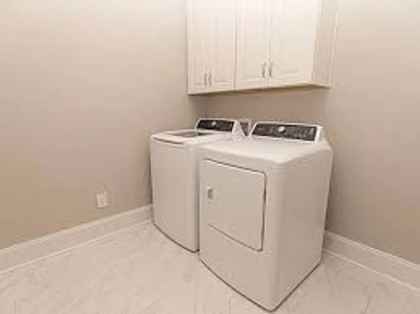 Gorgeous Townhome - Available Fall 2027! — Photo 4