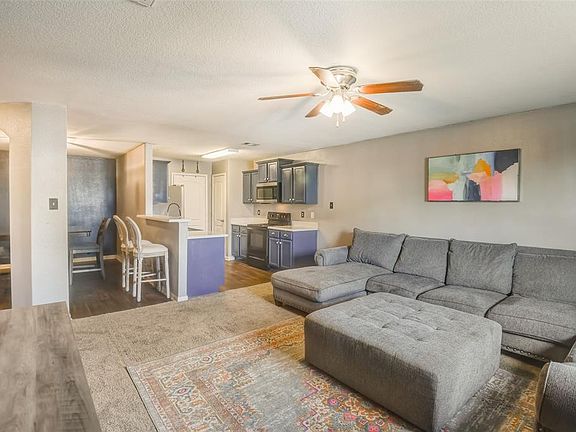 3rd image of 12202 Regatta Lane