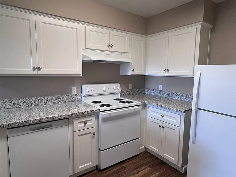1262 N Marks Ave #109 — Photo 11