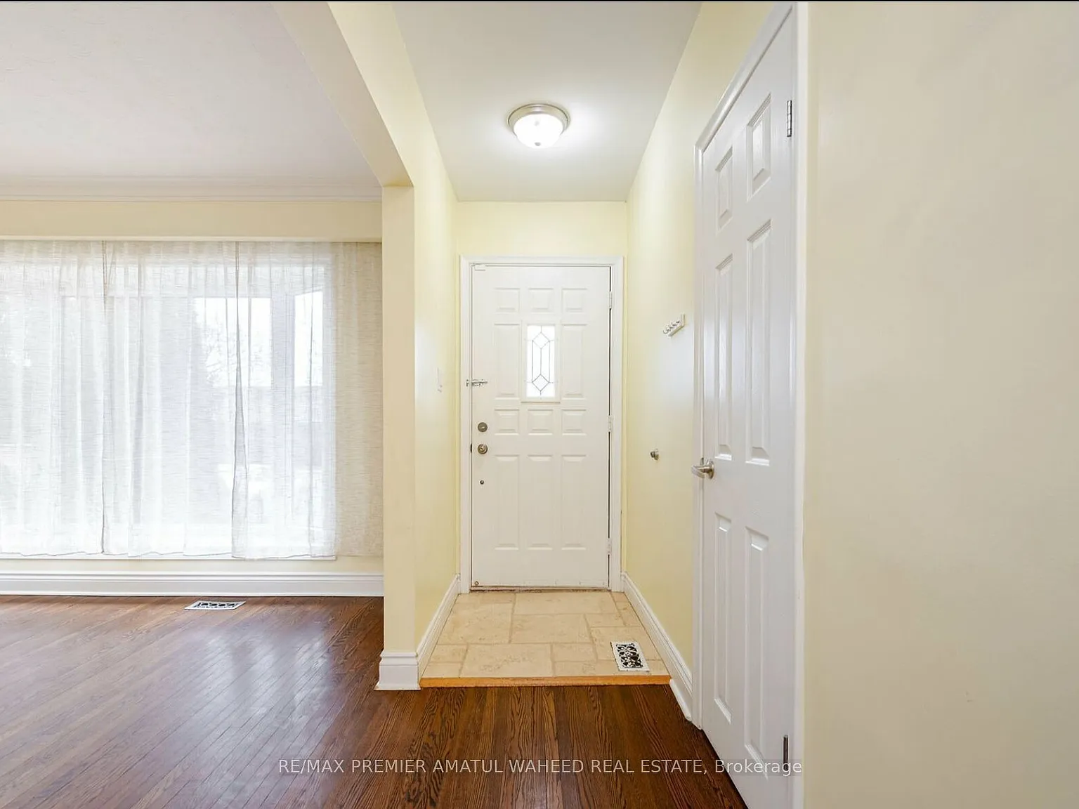 4 bed, $4,000 — Photo 4