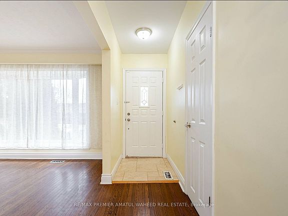 4th image of 2036 Constance Dr