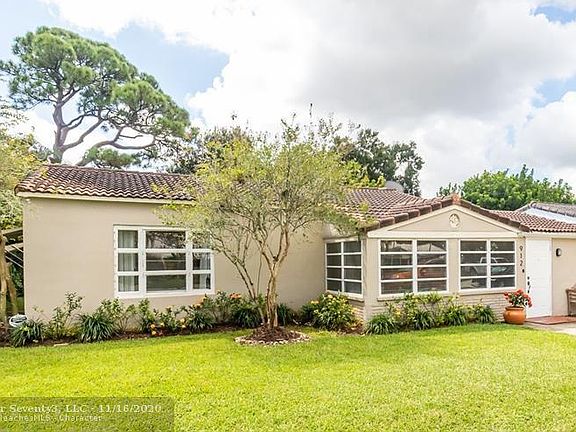 2nd image of 912 SW 18th Ct