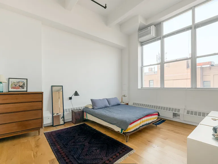 970 Kent Ave #706 — Photo 5