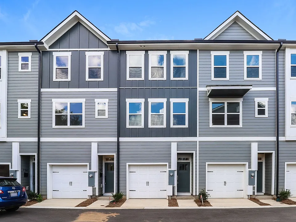 724 Drakeford Ct